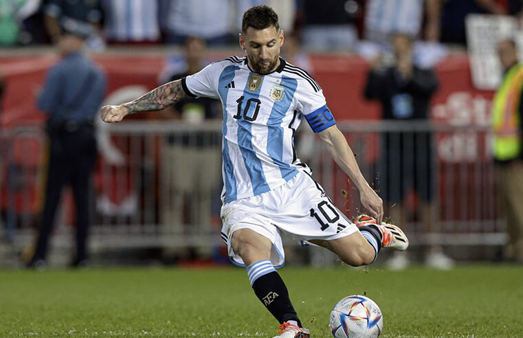 Copa tem estreias de Messi, Mbappé e Lewandowski