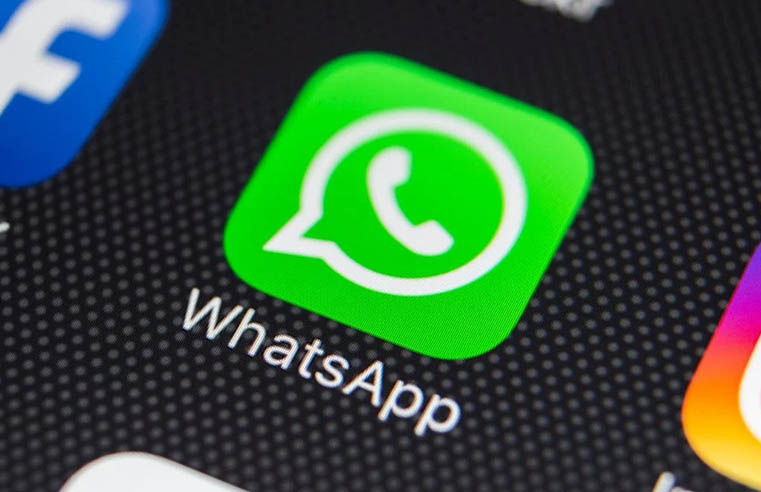 WhatsApp libera mensagem simultânea para cinco mil