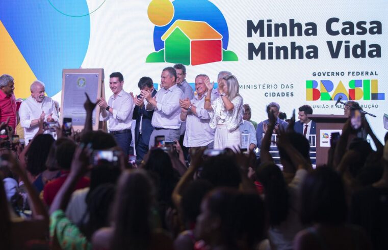 Lula assina MP que retoma o Minha Casa, Minha Vida