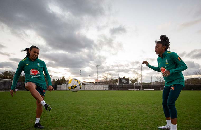 Marta lidera geração em sua última Copa do Mundo