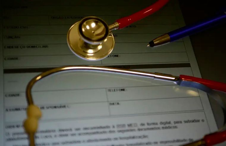 Reclamações contra planos de saúde crescem quase 50%