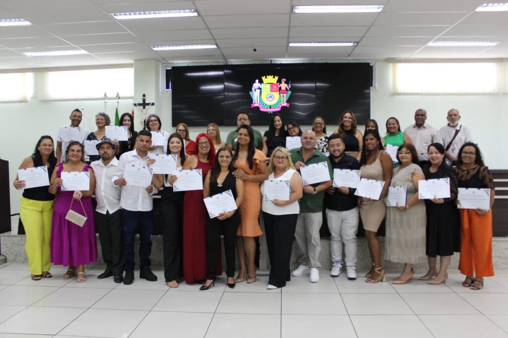 #pracegover novos conselheiros tutelares exercem mandato de quatro anos