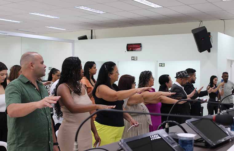 #pracegover Posse de Conselheiros tutelares de Itaquá 