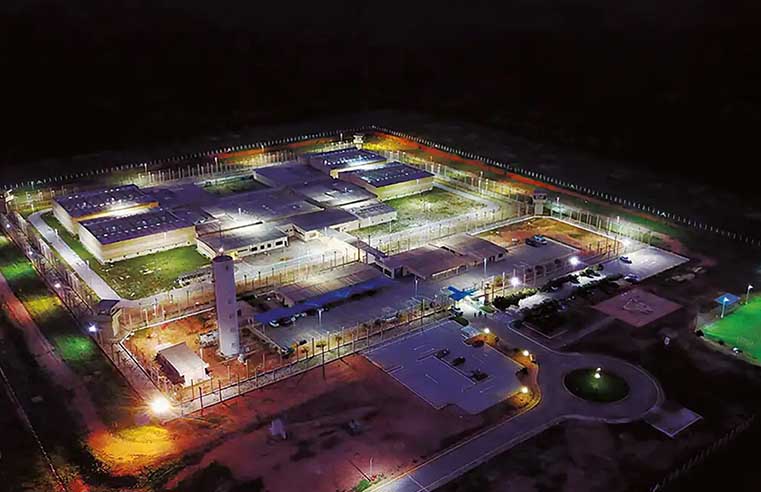 Dupla do PCC foge de prisão federal em Mossoró