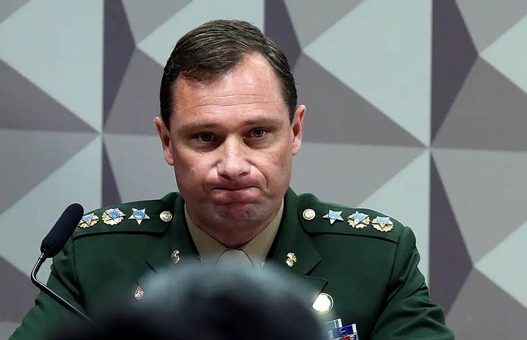 Mauro Cid sai preso após depoimento no STF