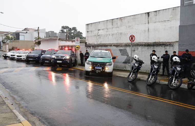 Operação conjunta PM/GCM captura procurado e prende dois