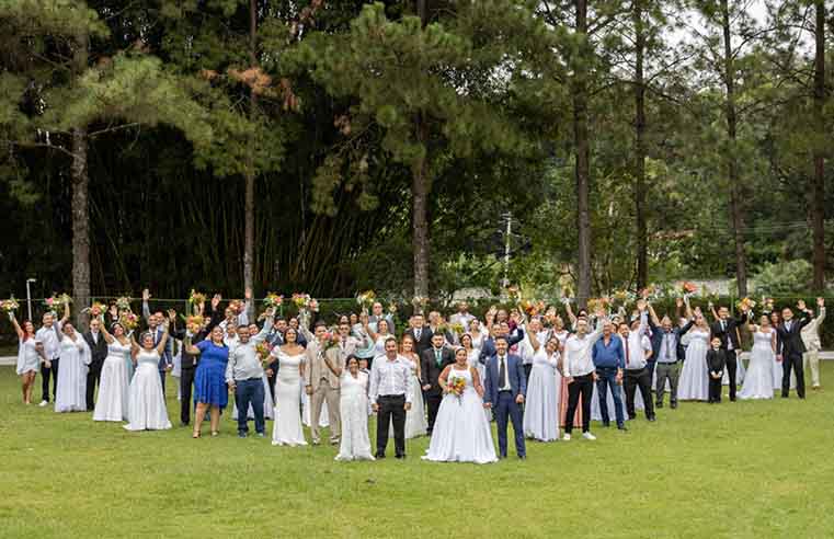 Casamento comunitário 2024 reúne 40 casais em Itaquá