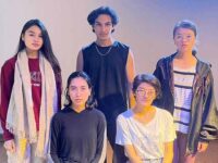 Jovens afegãos apresentam peça teatral em Suzano
