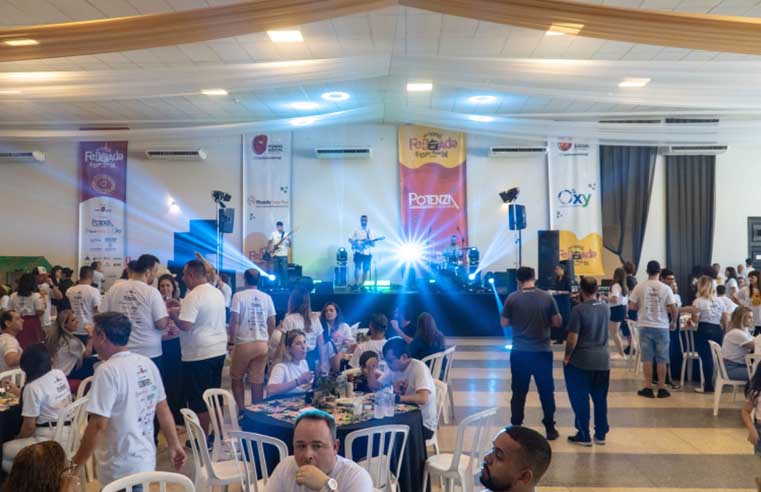 Com feijoada, Fundo Social de Mogi arrecada verba para natal