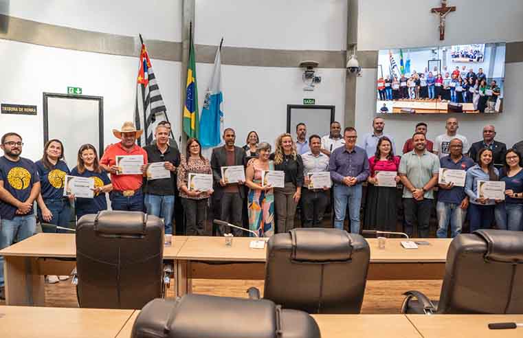 Arujá entrega prêmios Selo Verde e Cidadão Ambiental
