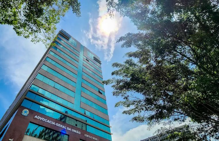 AGU defende suspensão da privatização da Sabesp