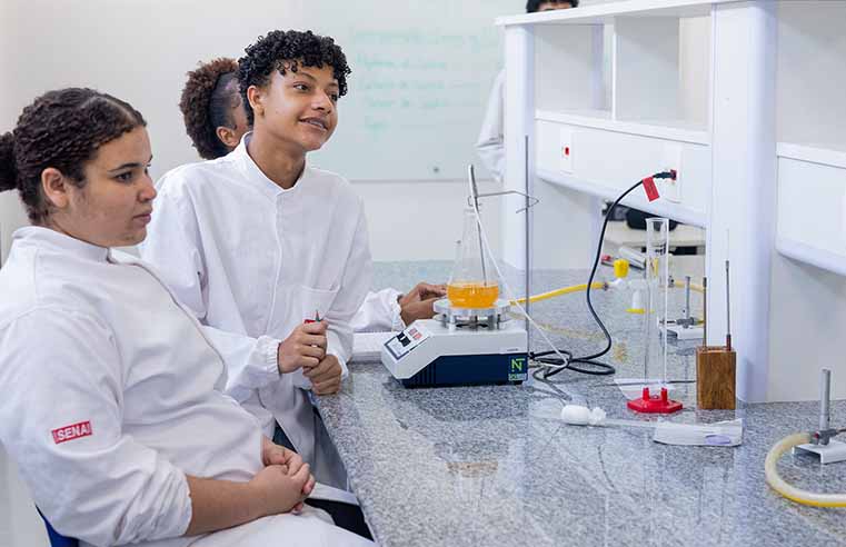 SP contrata profissionais interessados em atuar como professores