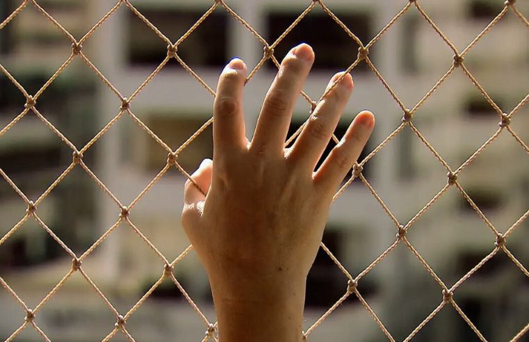 Quase 70% dos feminicídios ocorrem dentro de casa em SP