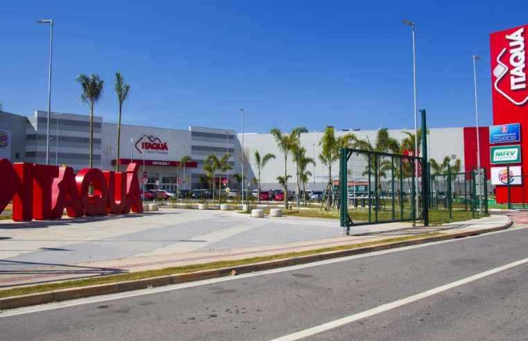 Lojistas de Itaquá Park Shopping abrem vagas de emprego