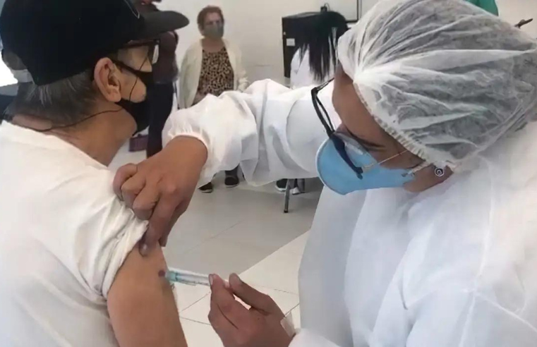 Fiocruz mantém alerta para alta de casos graves de Covid-19