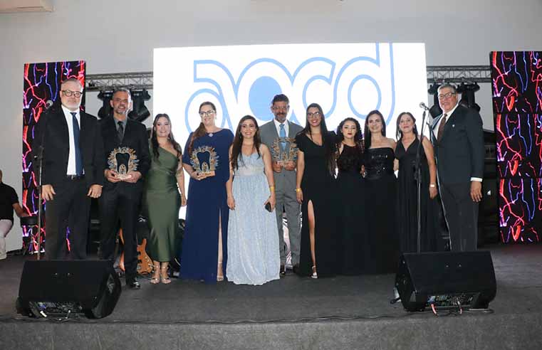 APCD-RMC premia melhores do ano na odontologia regional