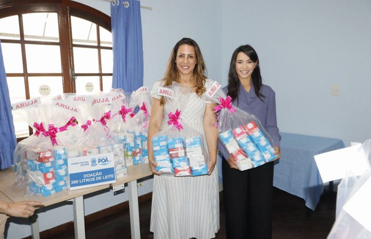 Poá doa leite e recebe fraldas em corrente do bem