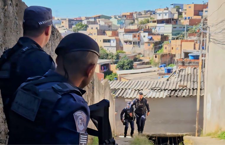 GCM de Itaquá apreende drogas e detém dois suspeitos