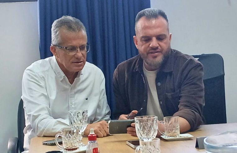 Boigues apresenta GCM a prefeito de Pouso Alegre