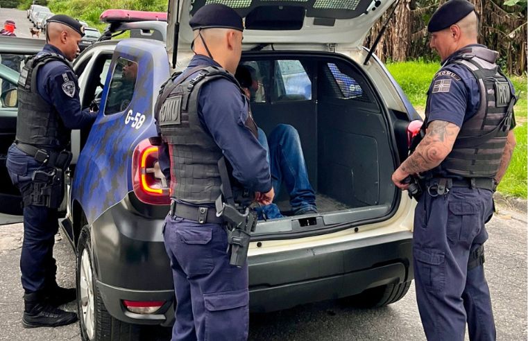 GCM de Itaquá apreende mais de 2,7 mil drogas e prende suspeito