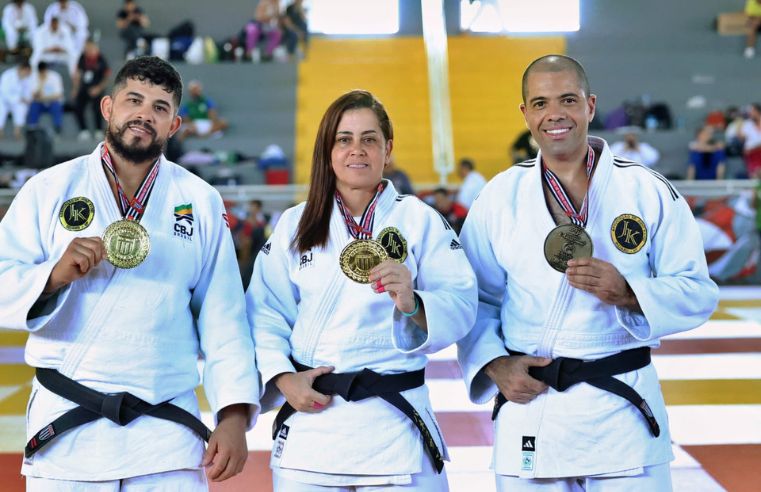 Senseis de Suzano brilham com medalhas no Paulista de Judô 2025