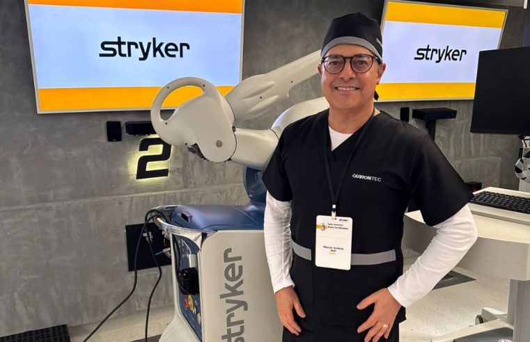 Cirurgia com robô: médico do Imot recebe nova certificação
