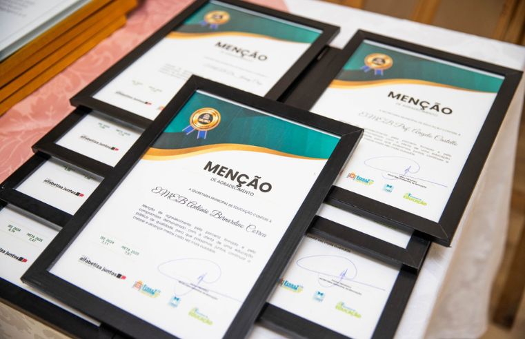 Educação de Ferraz premia escolas no Índice de Excelência Educacional