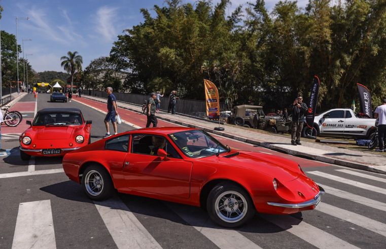 Guararema Classic Cars reúne veículos raros em novo espaço da cidade