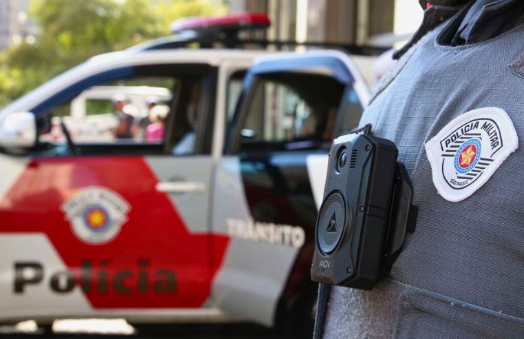 Tumulto no Rua Mais Feliz termina com mulher presa por desacato