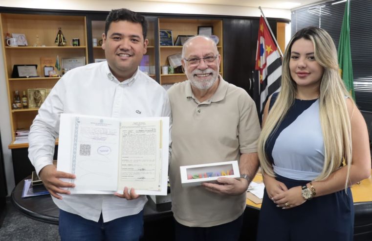 Suzano recebe escritura definitiva de terreno da base da GCM Casa Branca