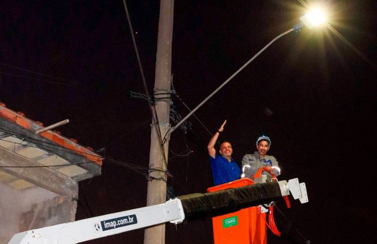 Iluminação em LED chega a 100% das ruas de Itaquaquecetuba