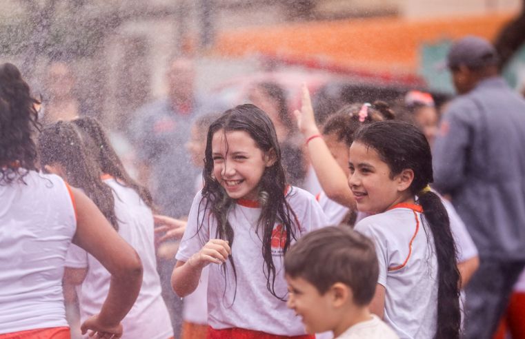 Educação de Guararema realiza formaturas do Bombeiro na Escola