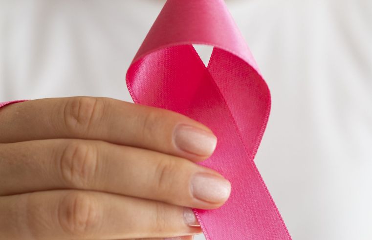 Campanha do Outubro Rosa acontece no dia 18 em Arujá