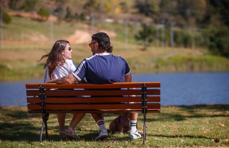 Prefeitura entrega Parque do Lago e quadra para moradores