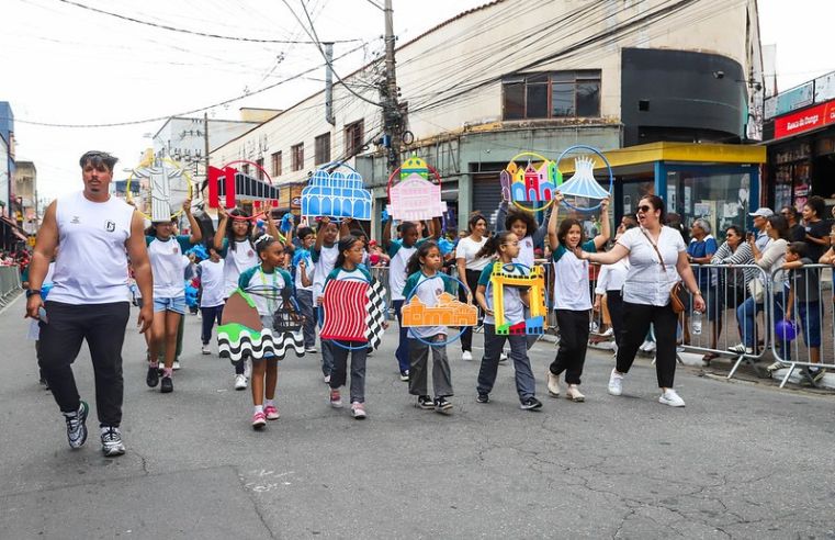 Ferraz faz festa com desfile cívico, atrações e muita emoção