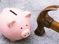 Datafolha: 84% passaram por emergência financeira no último ano