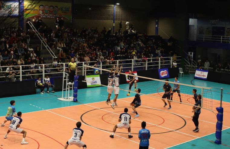 Itaquá Vôlei Mania tem seletivas para base masculina e feminina