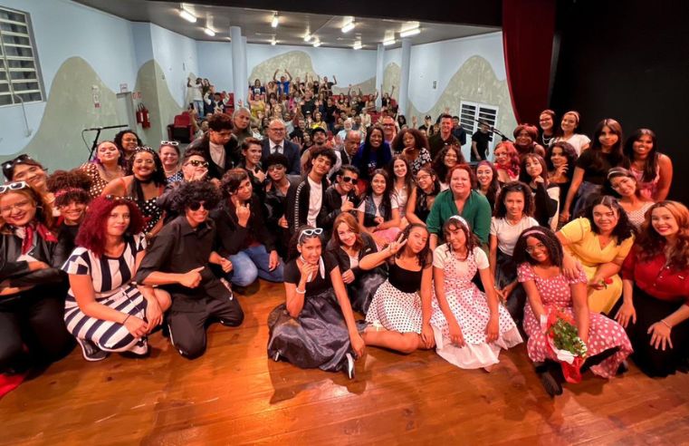 Musical Summer Night encanta o público em Arujá