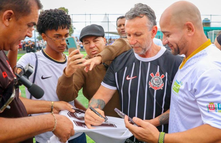 Complexo Esportivo é inaugurado com Máster do Timão em Ferraz