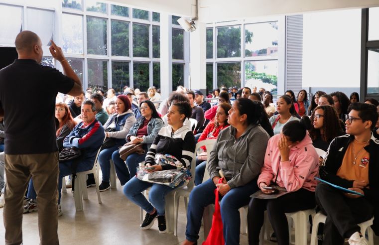 Mais de 197 vagas são ofertadas no Emprega Ferraz PAT