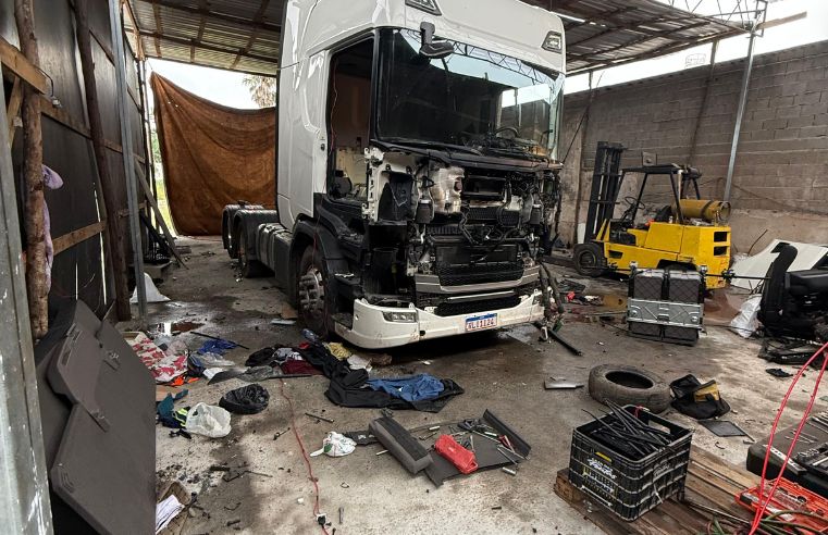 Polícia desarticula desmanche de veículos em Suzano