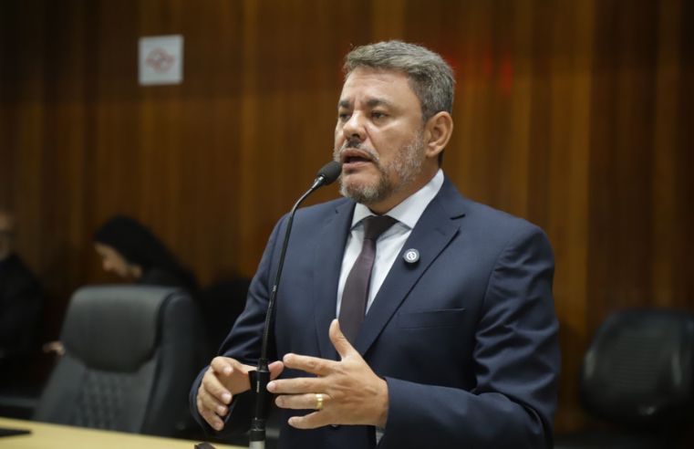 Cidadão Mogiano é concedido a Caruso e Baleia Rossi