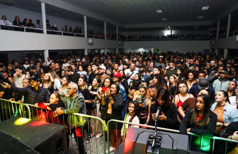 Reggae Fest Ferraz une música e doação para pets