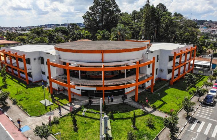 Ferraz altera expediente no feriado do Dia do Trabalhador