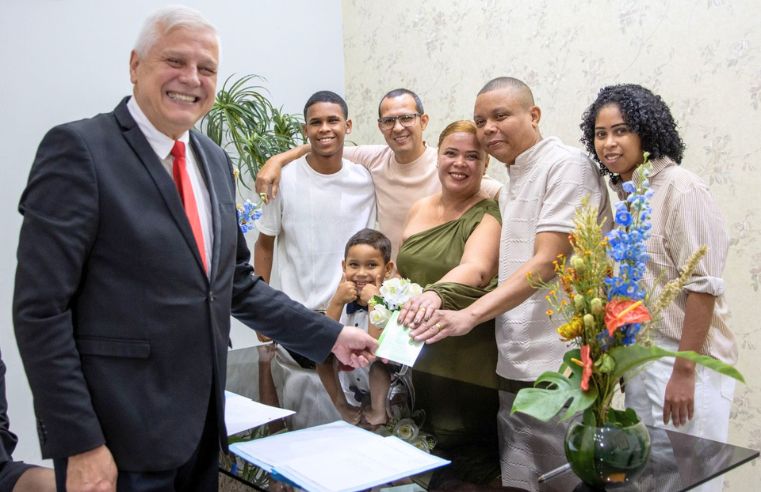 Casamento comunitário reúne 40 casais em Itaquá