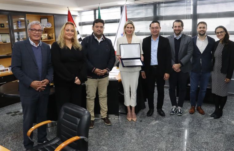 Kimberly-Clark reforça parceria histórica com Suzano