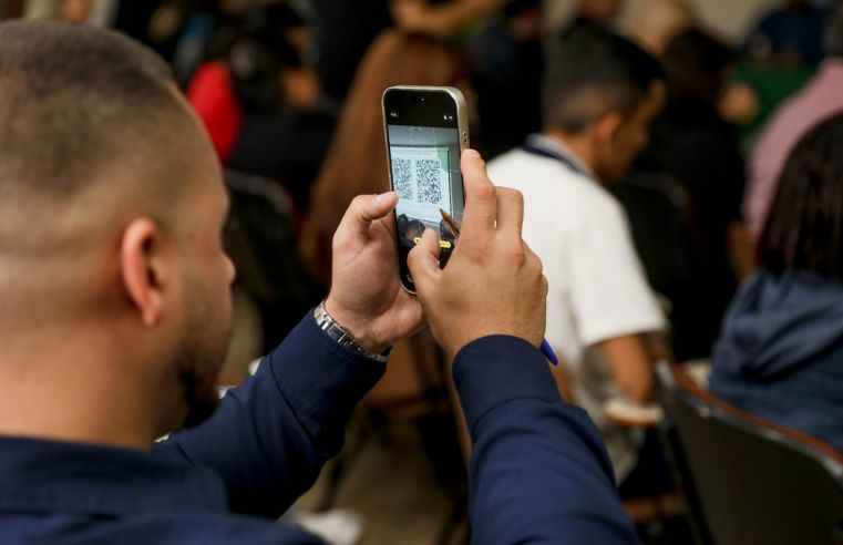 Nova plataforma digital moderniza serviços em Ferraz