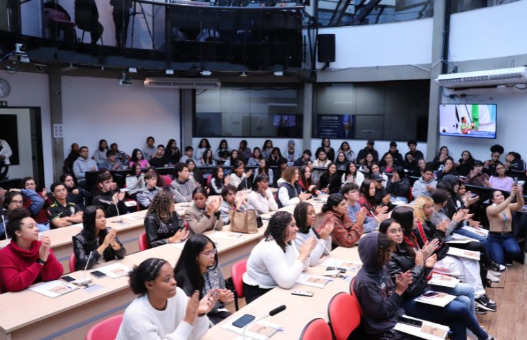 Escola do Legislativo de Arujá promove Jornada da Educação