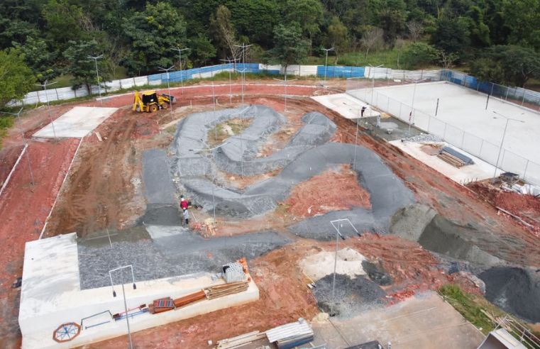 Itaquá acelera obras de esporte e lazer pela cidade