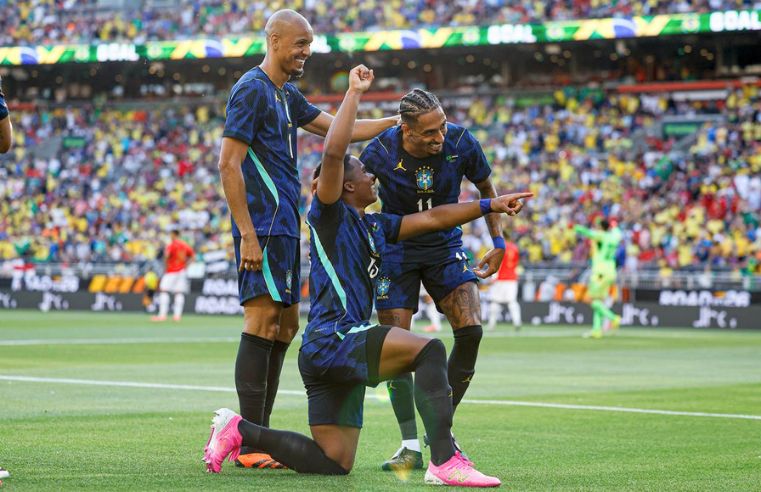 Brasil vence Egito por 2 a 1 no último amistoso antes do Mundial